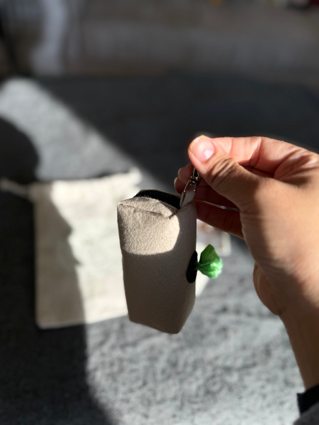 Zööchi & Co. - Pawty Pouch : a sustainable poop bag holder